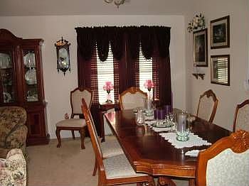 3rd image of 414 Cobblestone Dr