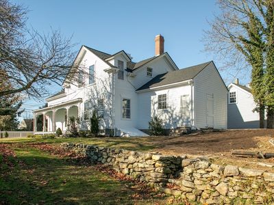 1954 Main Rd, Westport, MA, 02790