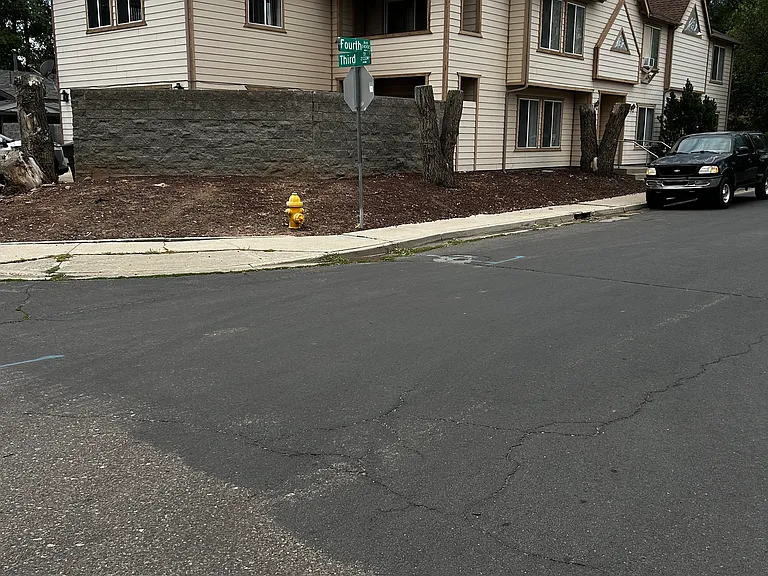 2363 E 4th Ave — Photo 6