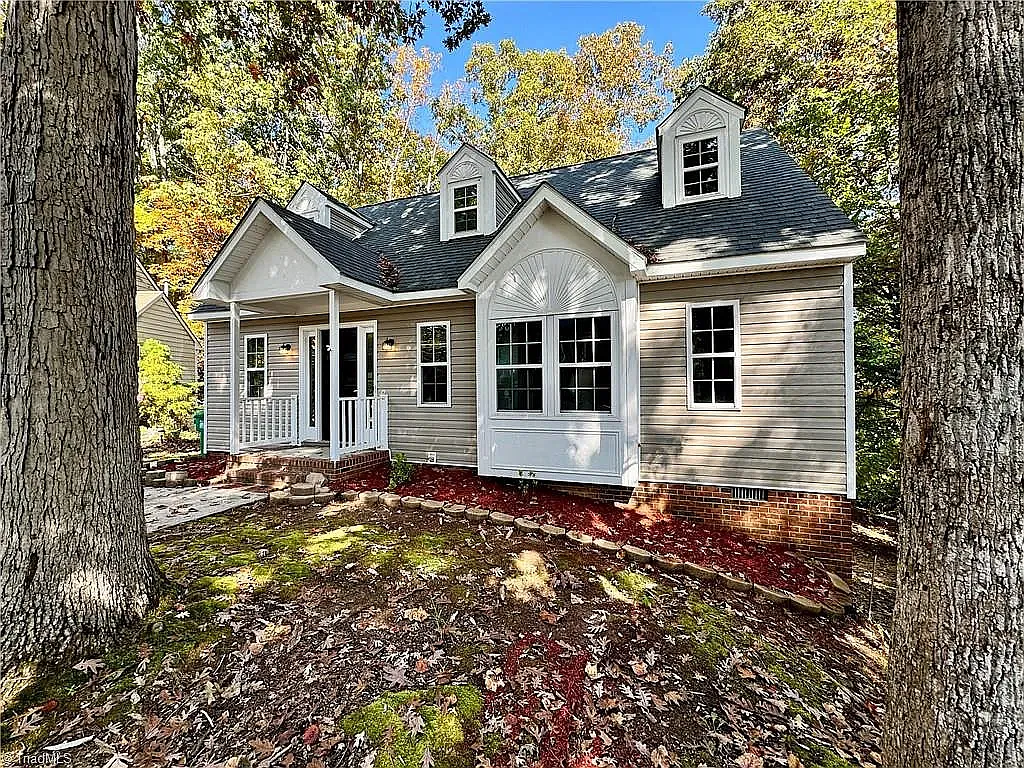3 bed, 2.5 bath, 1512 sqft, $2,295 — Photo 1