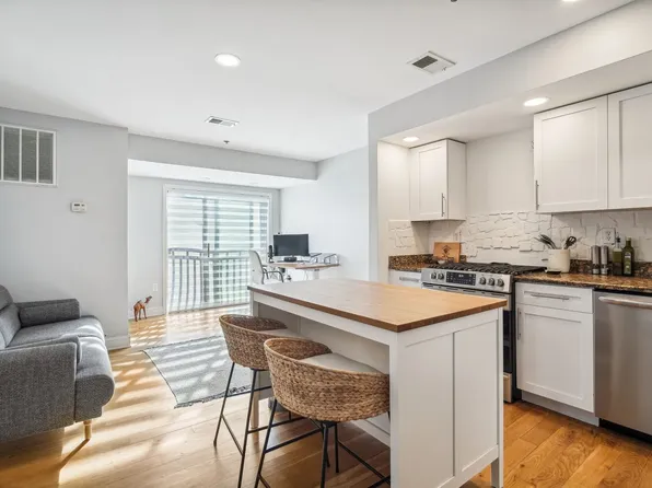 320 62nd St #303, West New York, NJ 07093
