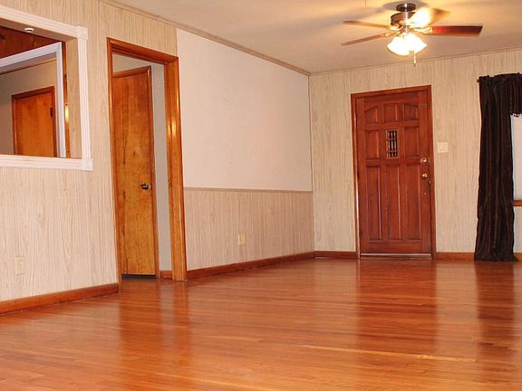 4th image of 2946 W 4th Ave