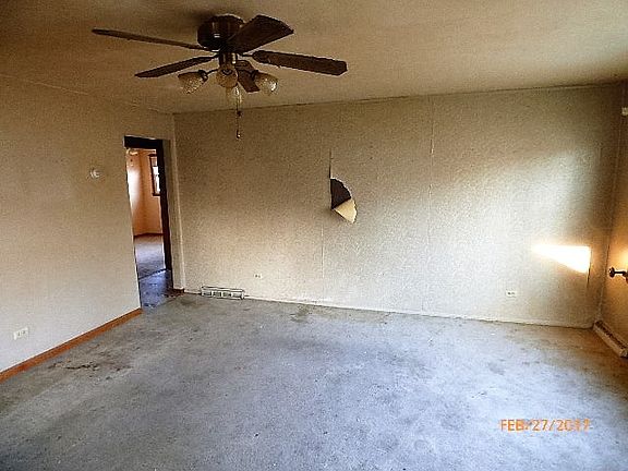 2nd image of 315 N Circle Dr