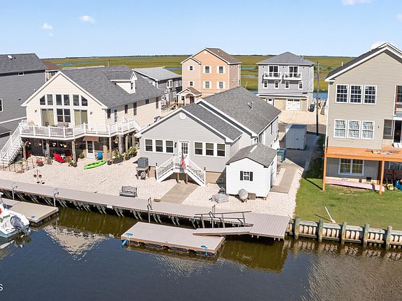4th image of 115 N Burgee Drive
