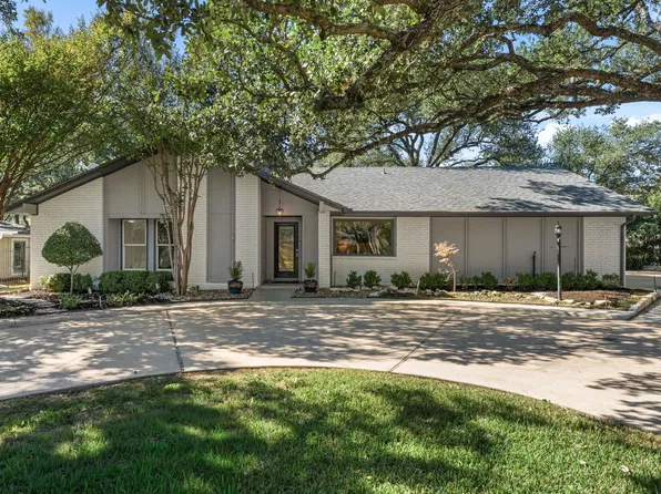 9109 Balcones Club Dr, Austin, TX 78750