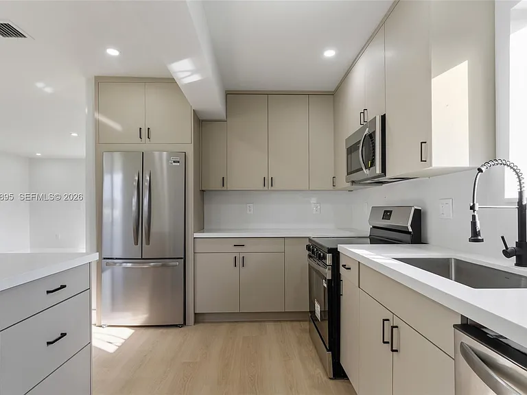 9660 Dominican Dr #0 — Photo 18