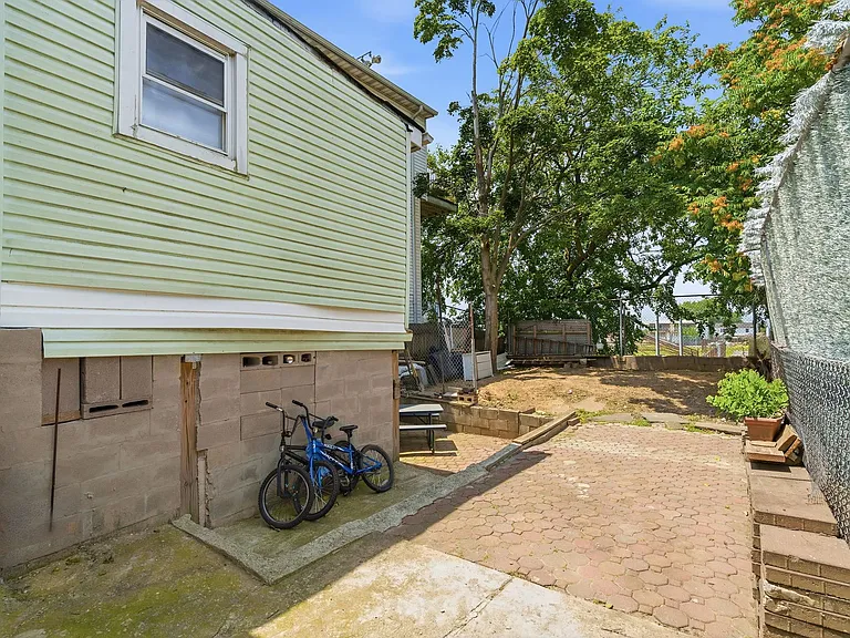 6605 Durham Ave — Photo 12
