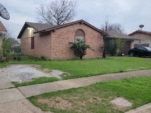 2nd image of 3520 Silverhill Dr