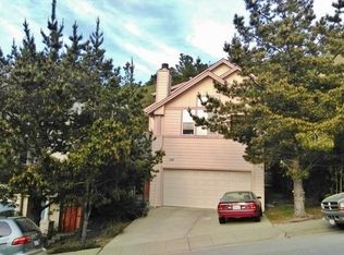 517 Monterey Rd, Pacifica, CA 94044