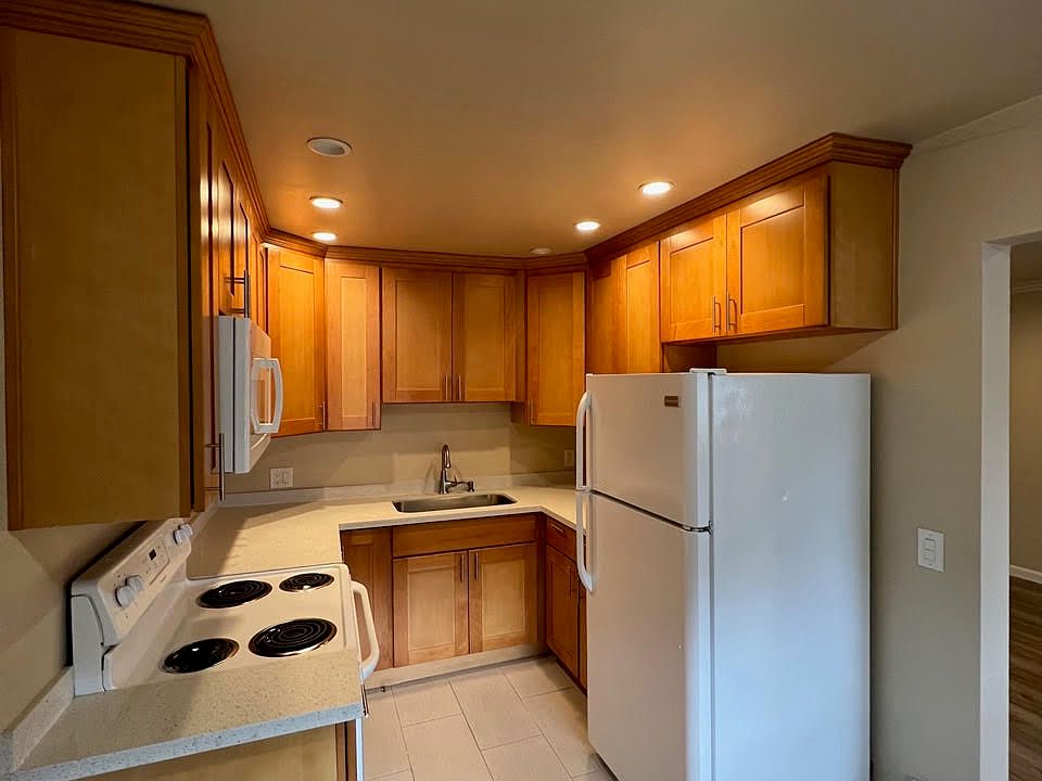 1st image of 852 Blair Ave APT 3