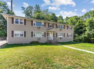 10 Glen Ave APT 2L, North Smithfield, RI 02896