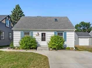 5544 York Ave S, Edina, MN 55410