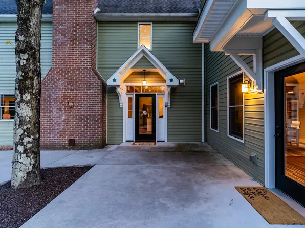 502 Creek Rd, Carlisle, PA 17013