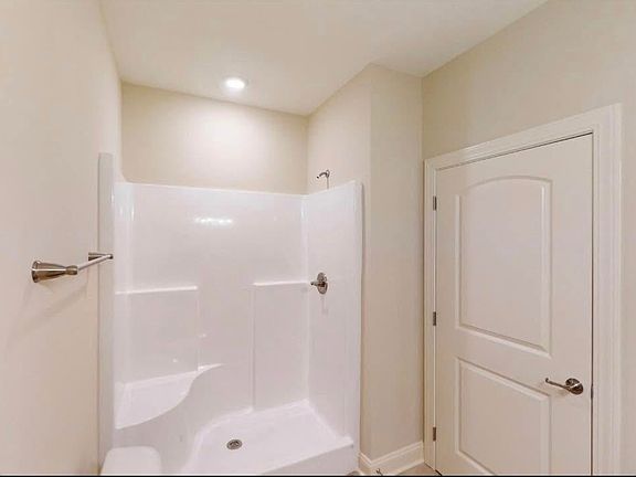 4th image of 35 Delray Dr #1-B