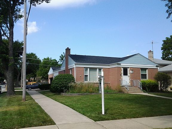 2nd image of 8300 N Oriole Ave