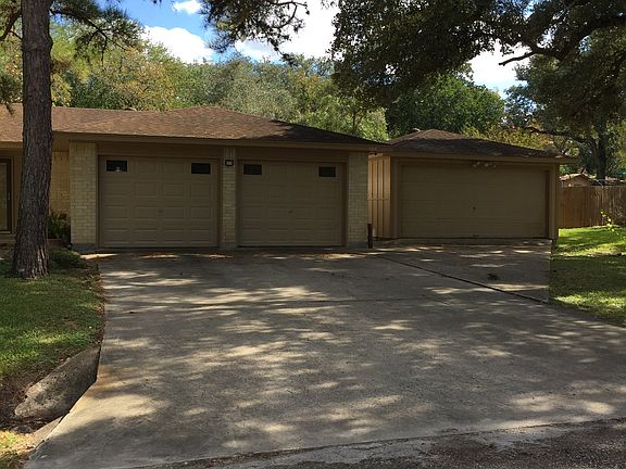3rd image of 106 W Acorn Dr