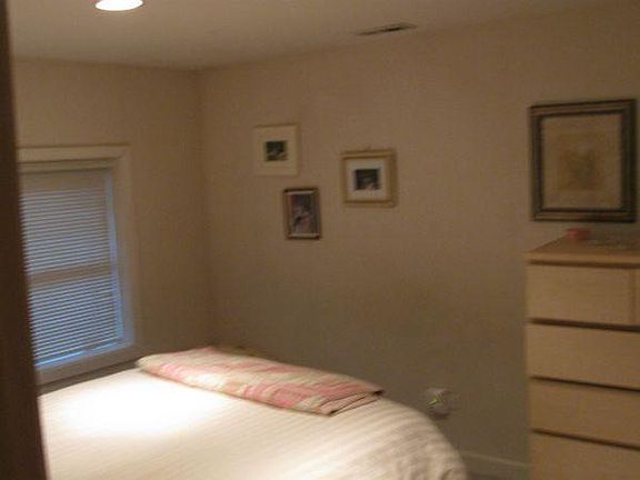 5th image of 833 W Newport Ave #N6d1wbw8z