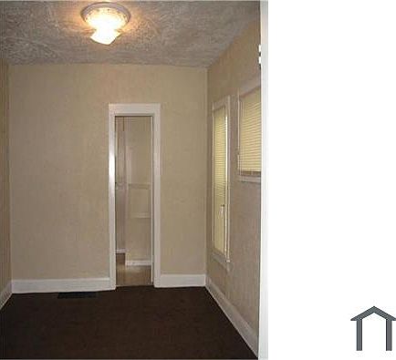 5th image of 386 S Terrace Ave