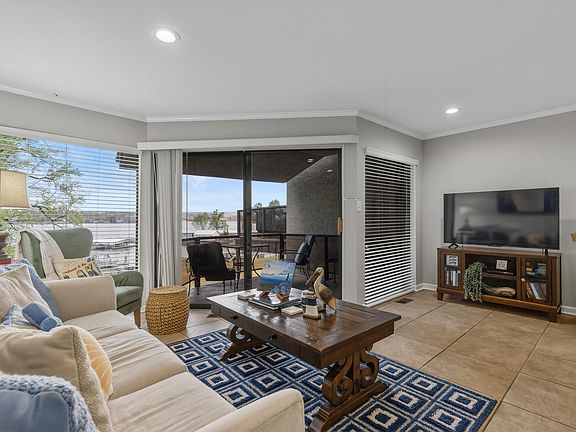 5th image of 270 Lake Hamilton Dr E #10