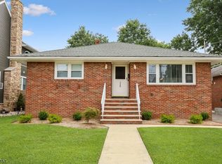 320 Congress St, Rochelle Park, NJ 07662