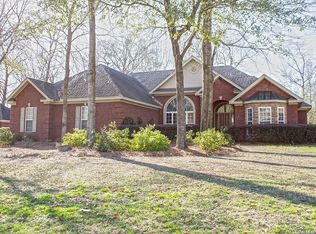 16 Mountain Laurel Rd, Wetumpka, AL 36093