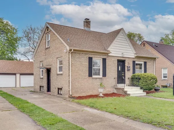 1904 75th STREET, Kenosha, WI 53143