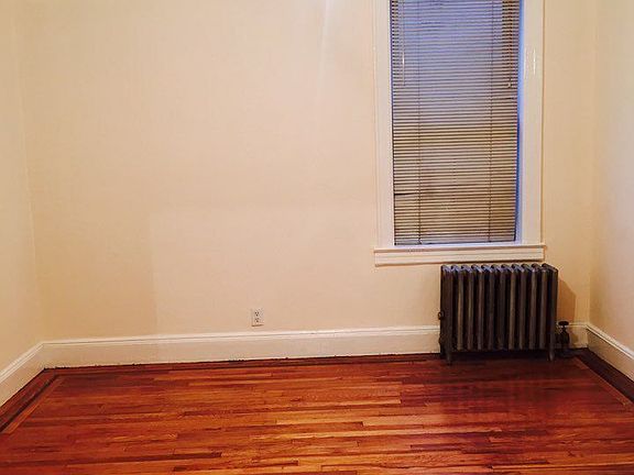 4th image of 4325 49th St APT 4A