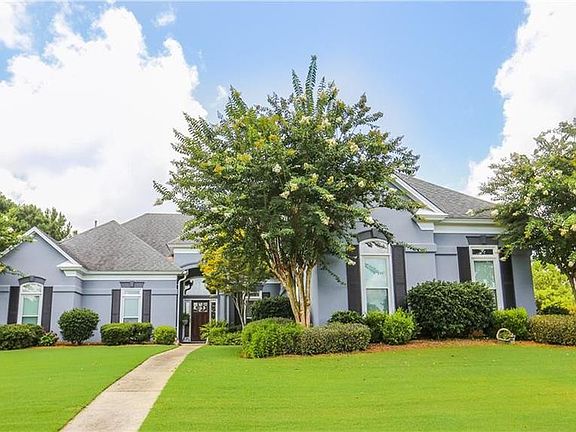 3rd image of 625 Towne Lake Dr