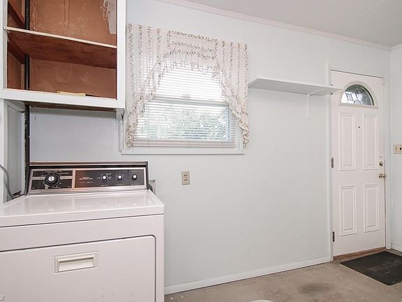 3rd image of 12480 Alton Dr