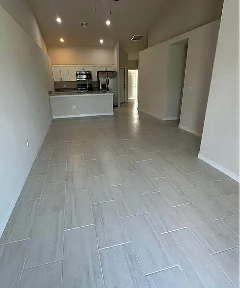 606 SE 8th St — Photo 10
