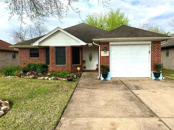 3071 Overland Trl, Dickinson, TX 77539