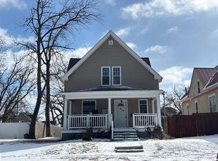 1625 E Ave Ne, Cedar Rapids, IA