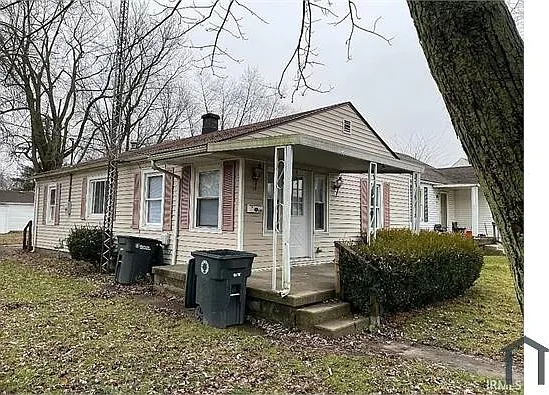 3 bed, $1,200 — Photo 2
