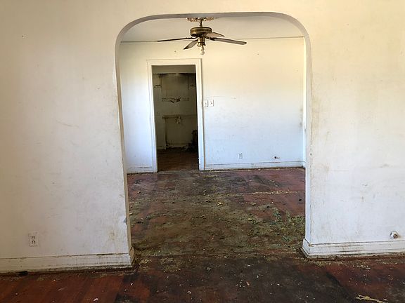 5th image of 1410 S Ewing Ave