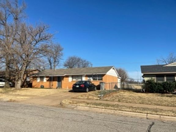 5th image of 2707 Roanoke Dr