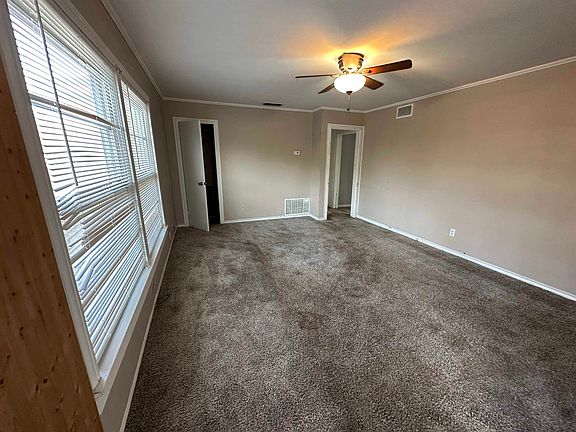 4th image of 624 Camp St