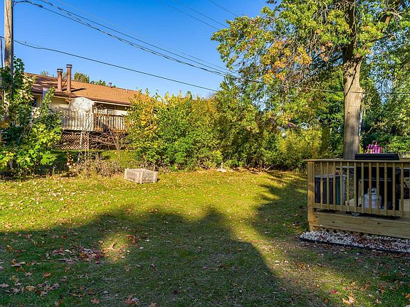 4th image of 5902 Alma Dr