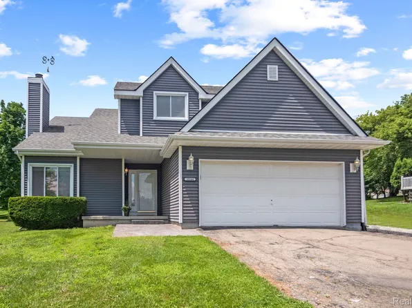 10164 Heather Ridge Ct, Goodrich, MI 48438