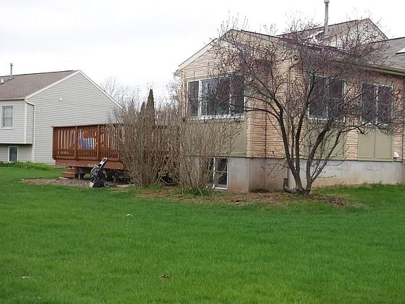 3rd image of 6338 Lackawanna Ln