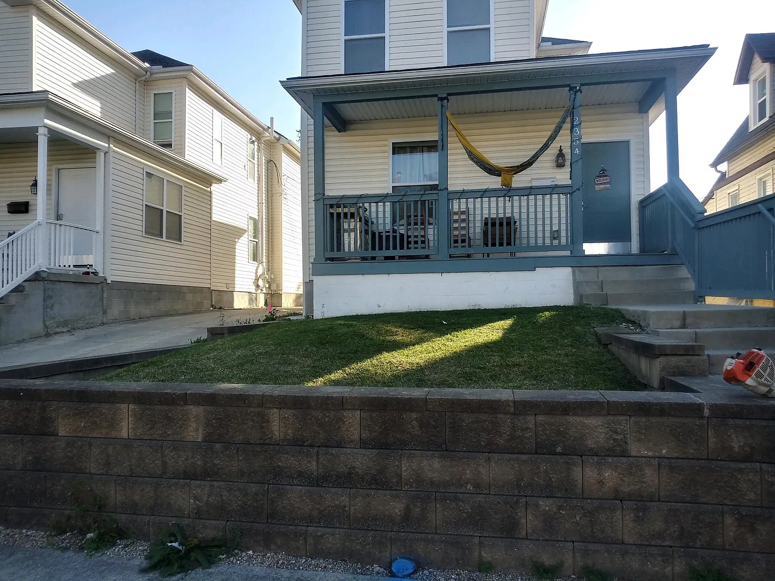 2354 Indiana Ave photo 1