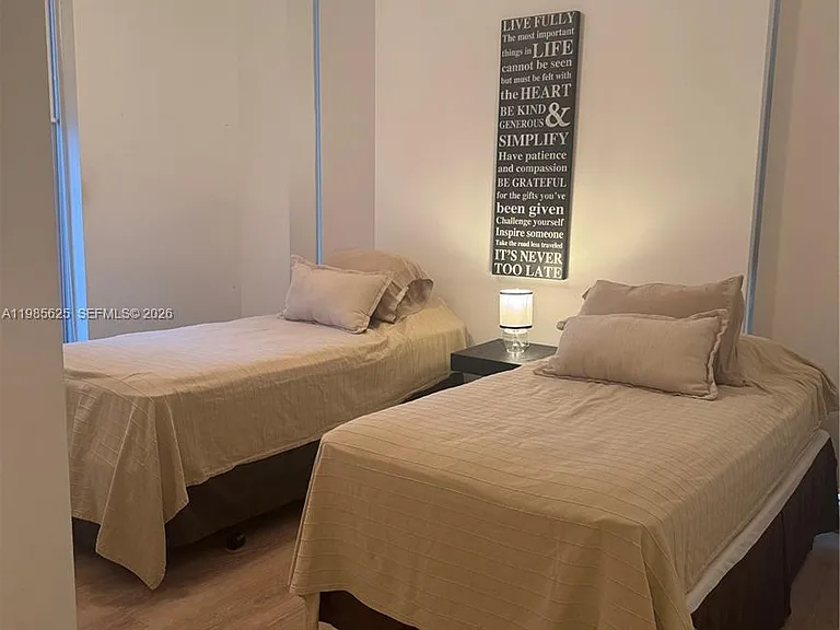 6305 Indian Creek Dr #5A — Photo 13