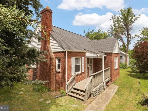 1607 13th St S, Arlington, VA 22204