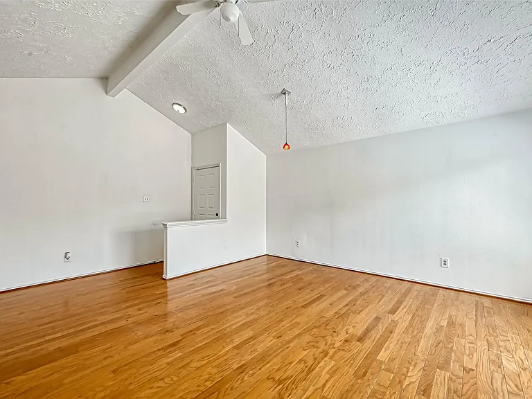 16319 La Luna Dr — Photo 12