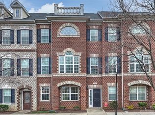 9501 Kings Parade Blvd, Charlotte, NC 28273