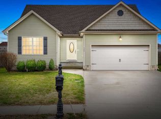 526 Falkland Cir, Clarksville, TN 37042