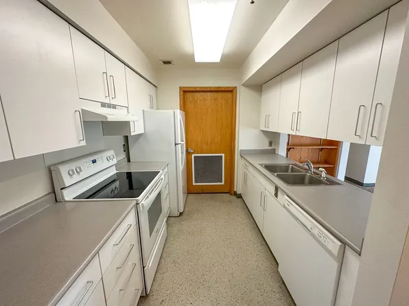 245 Hyland, 245 N Hyland Ave #E05e1db94, Ames, IA 50014