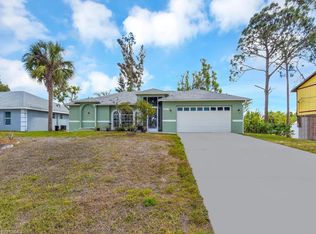 18661 Oriole Rd, Fort Myers, FL 33967