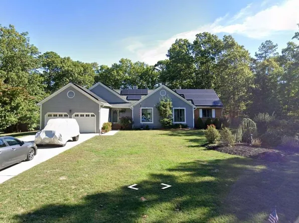 203 E Haws Ct, Galloway, NJ 08205