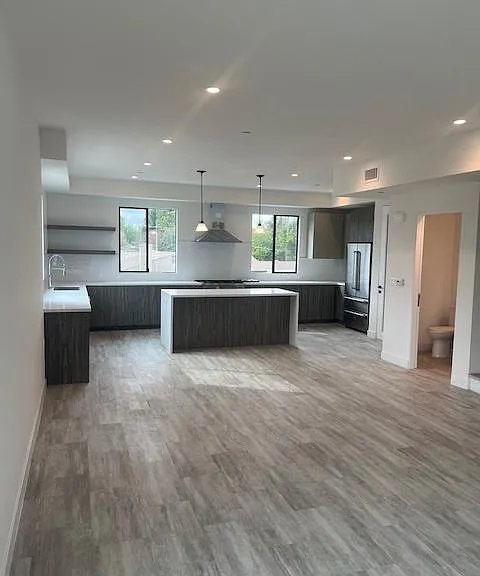 15316 W Archwood — Photo 10
