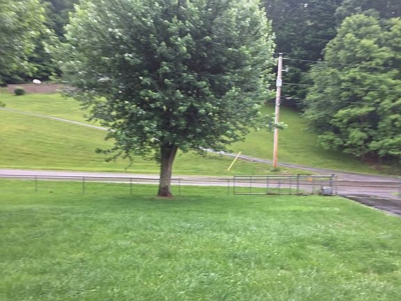 5th image of 75 Twin Oak Cir